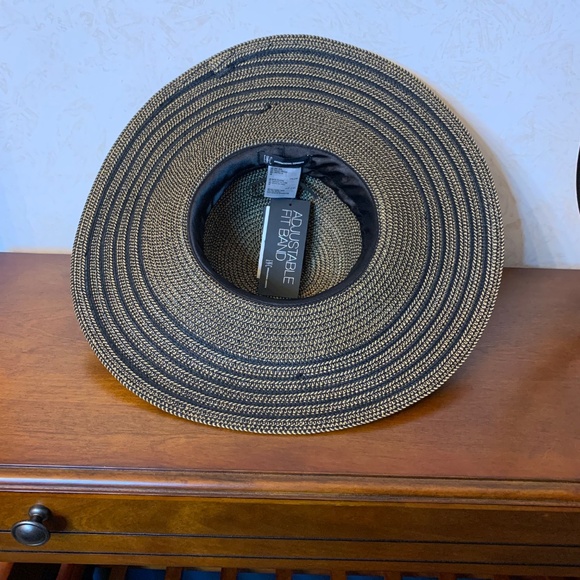 I.N.C. Natural and Black Floppy Hat with Ultraviolet Protection - Picture 8 of 9